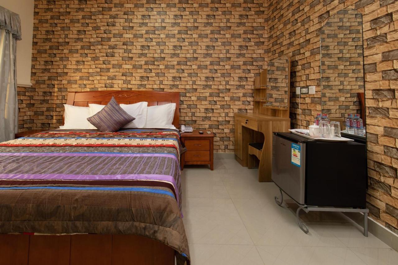 Ag Hotel And Suites Ogbodjo Esterno foto