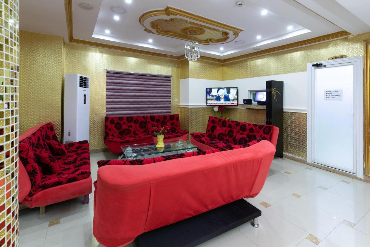 Ag Hotel And Suites Ogbodjo Esterno foto