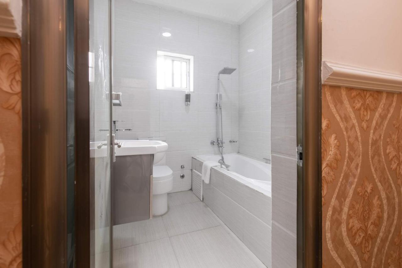 Ag Hotel And Suites Ogbodjo Esterno foto