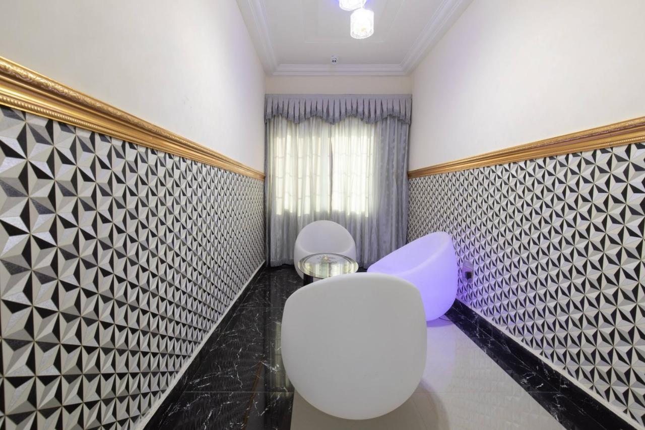 Ag Hotel And Suites Ogbodjo Esterno foto