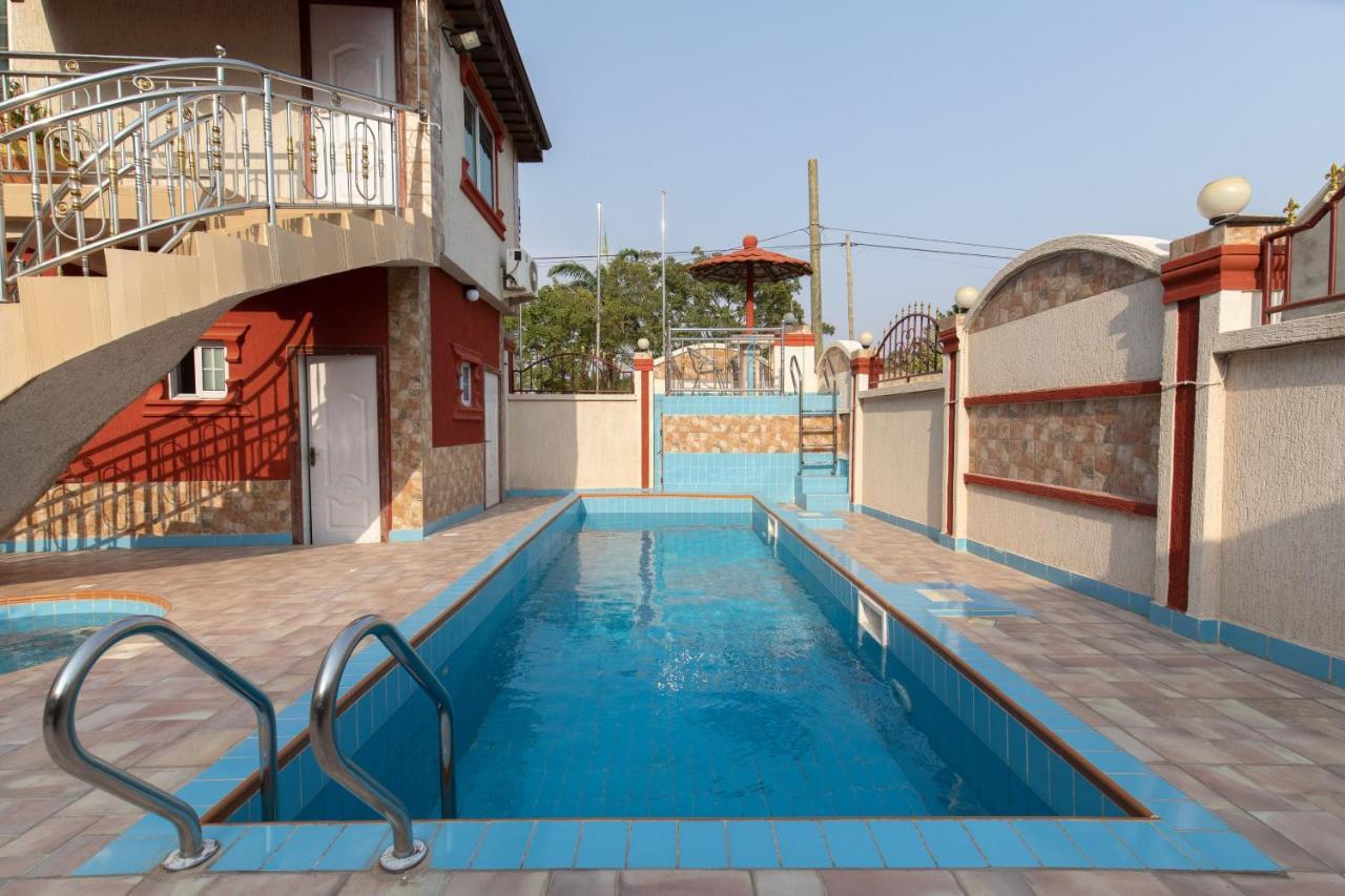 Ag Hotel And Suites Ogbodjo Esterno foto