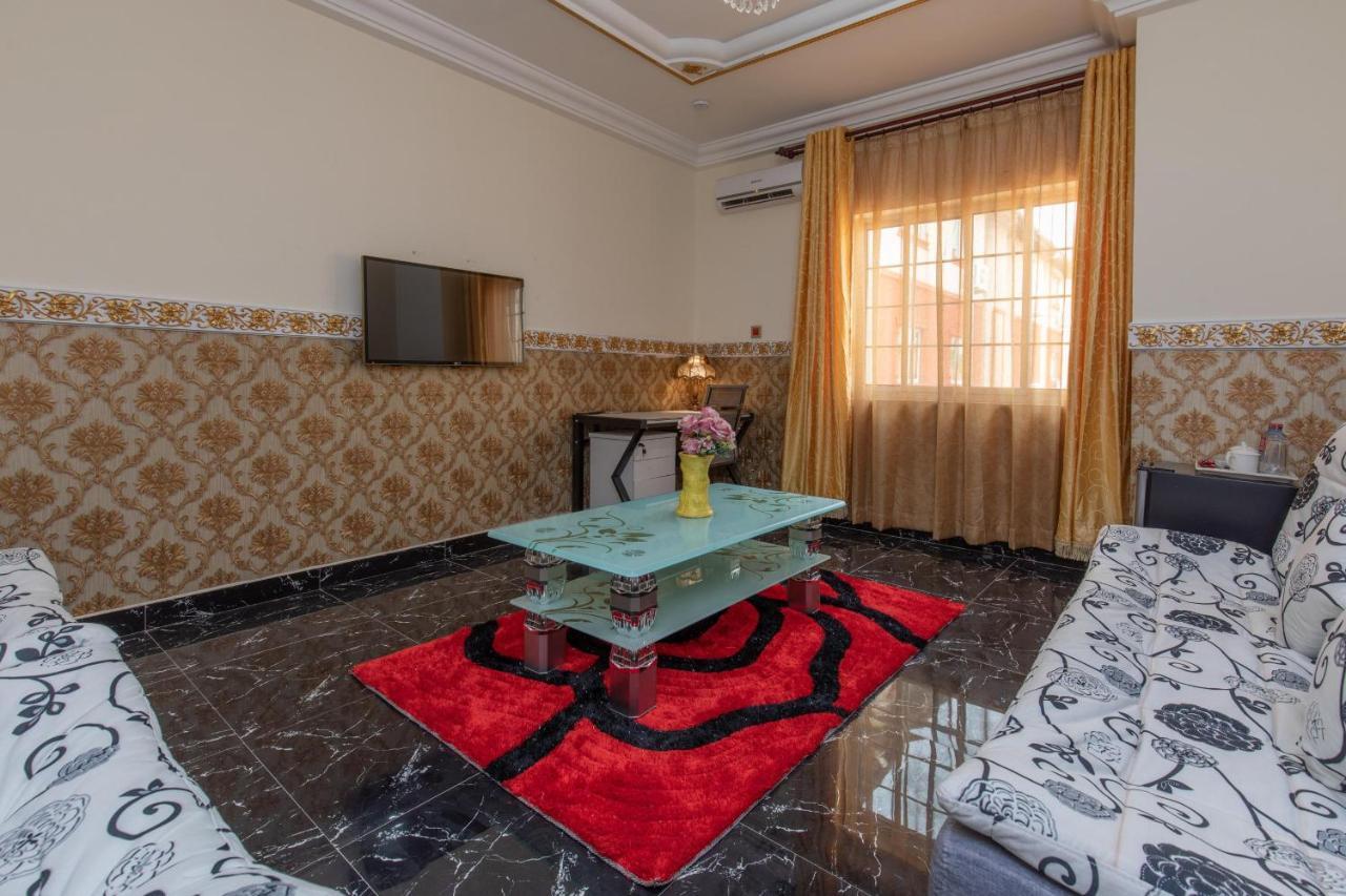 Ag Hotel And Suites Ogbodjo Esterno foto