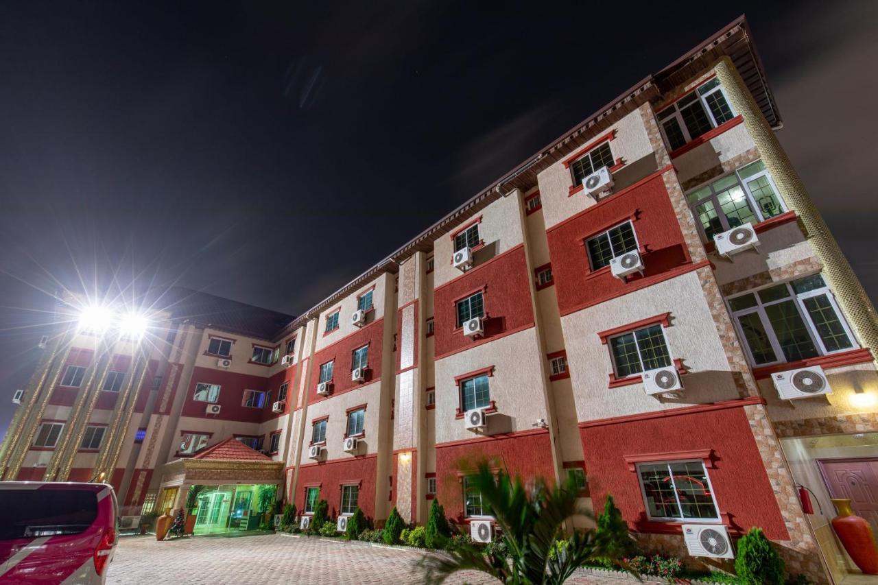 Ag Hotel And Suites Ogbodjo Esterno foto